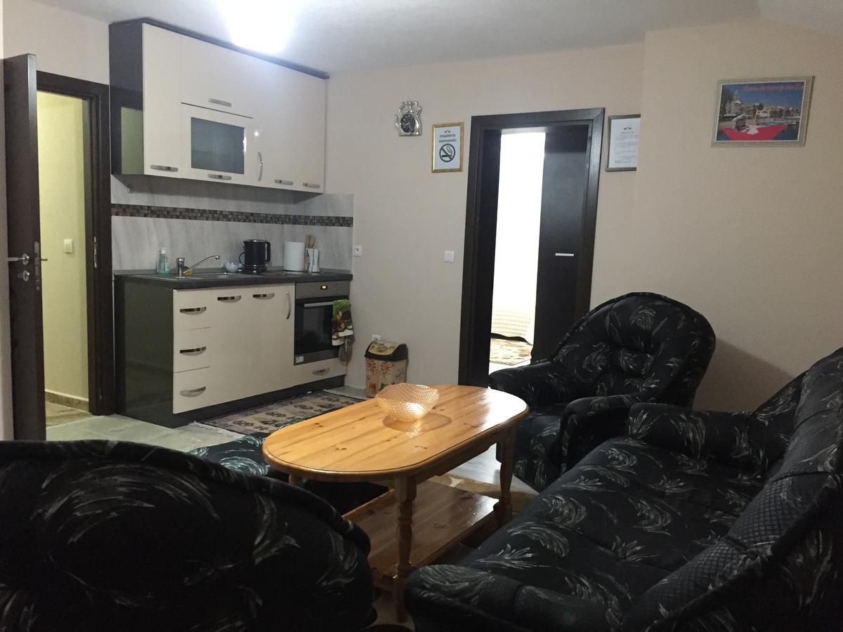 Elenite Guesthouse Gotse Delchev Bagian luar foto