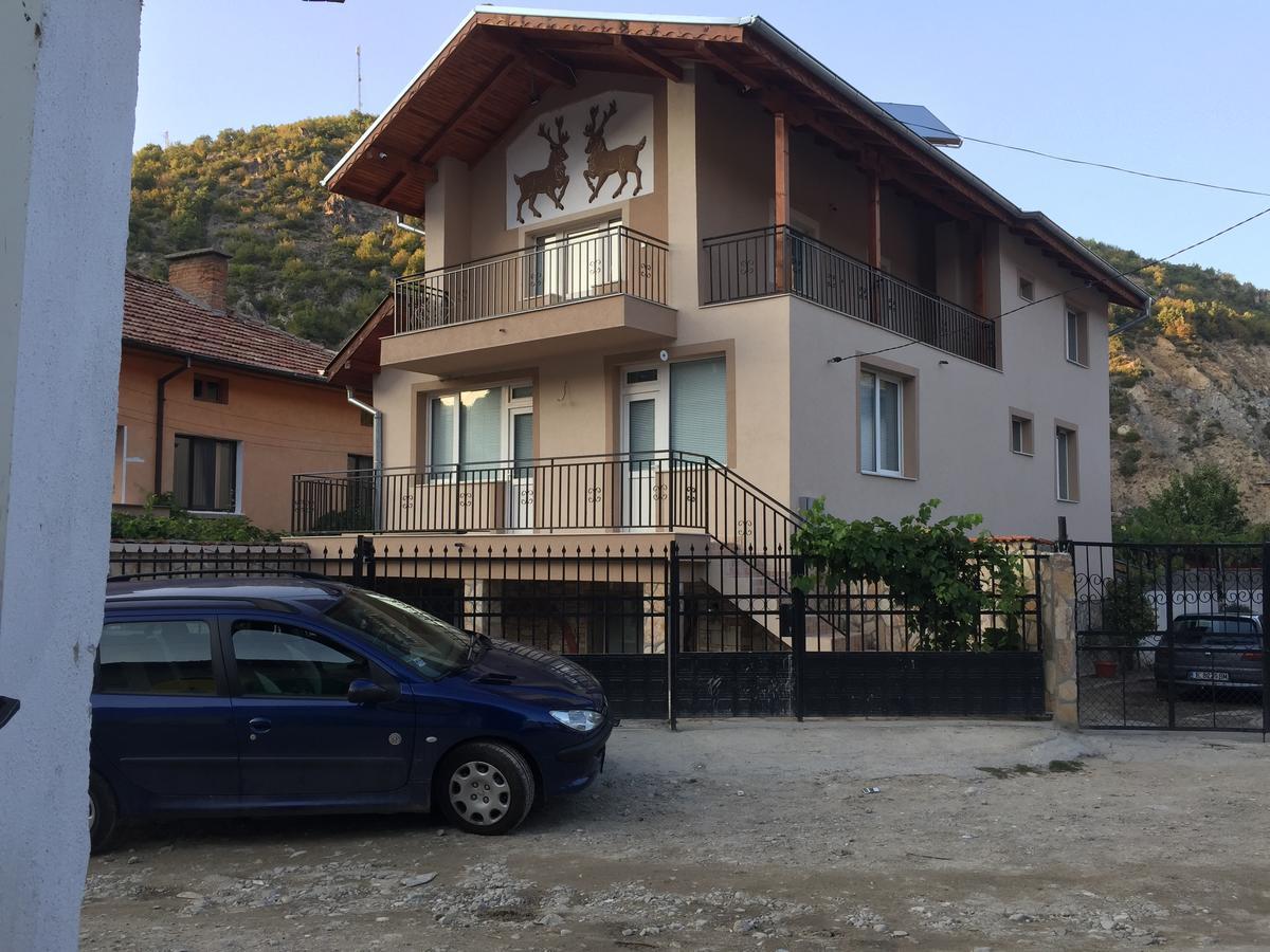 Elenite Guesthouse Gotse Delchev Bagian luar foto