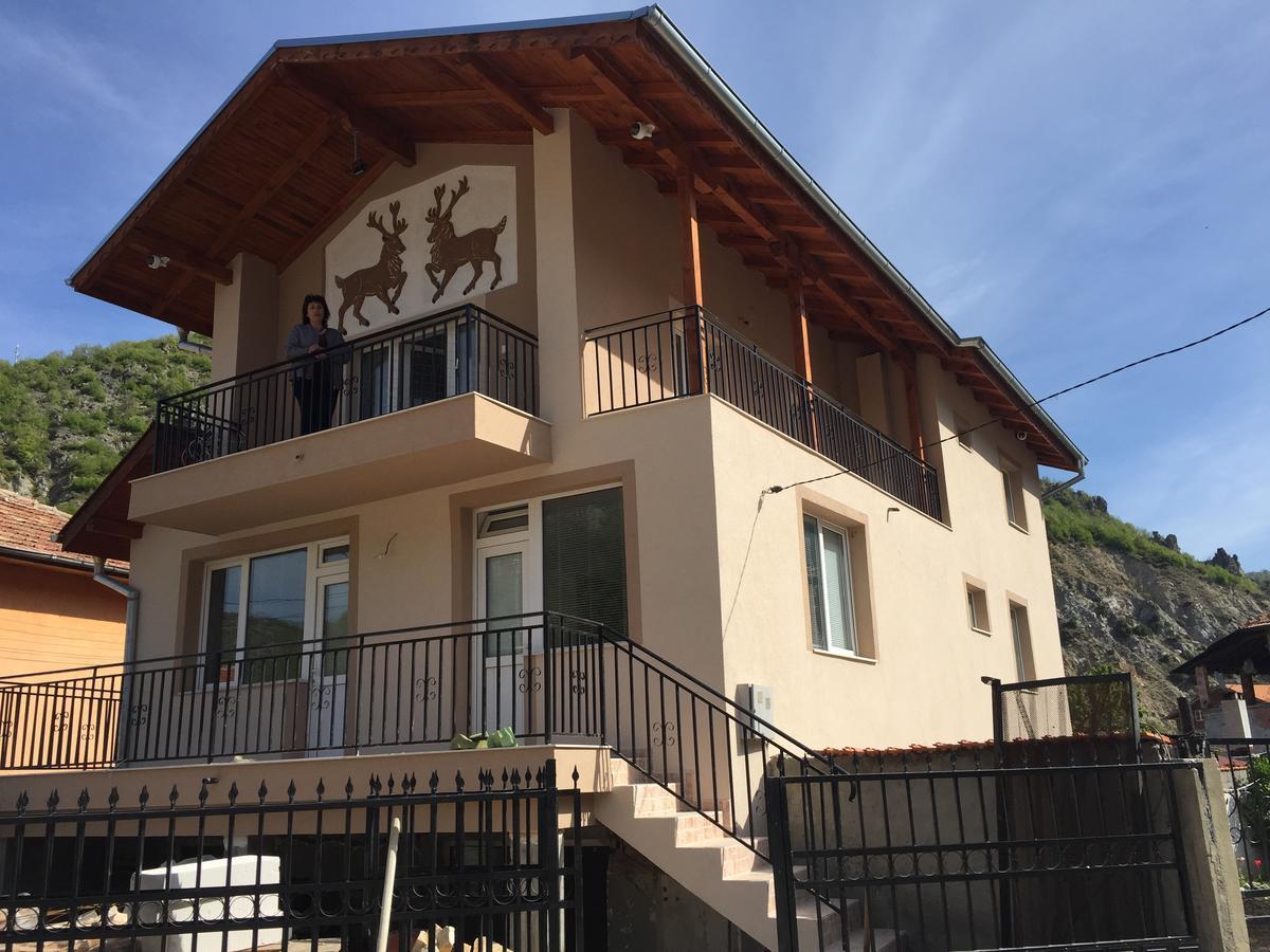 Elenite Guesthouse Gotse Delchev Bagian luar foto
