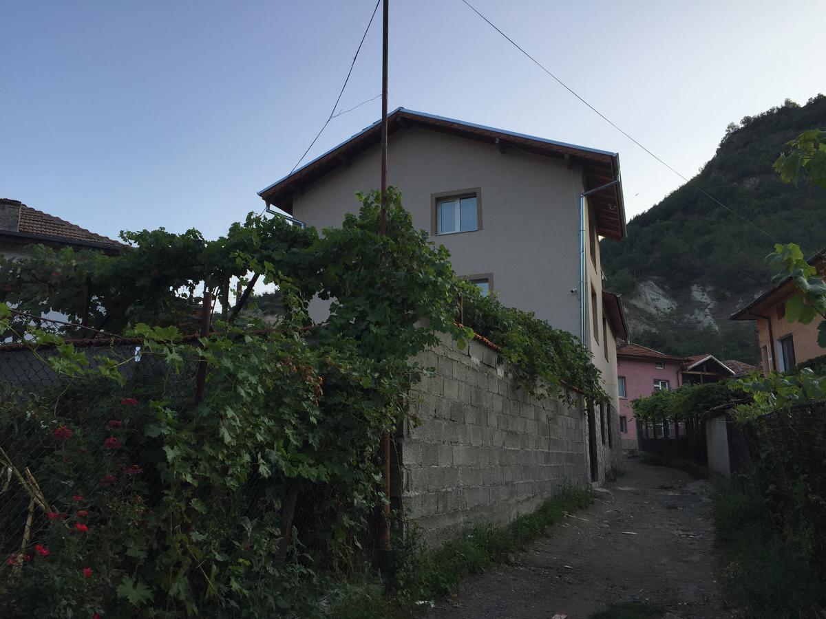 Elenite Guesthouse Gotse Delchev Bagian luar foto