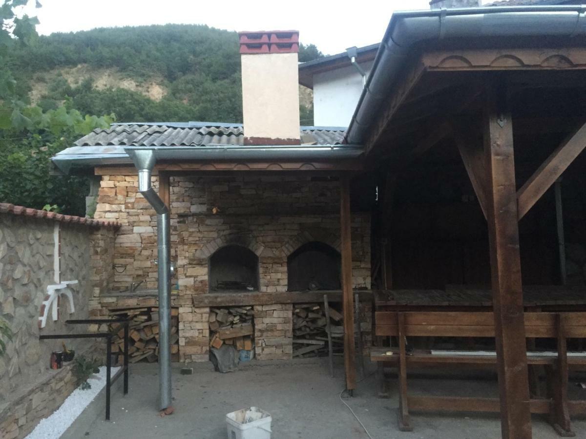 Elenite Guesthouse Gotse Delchev Bagian luar foto